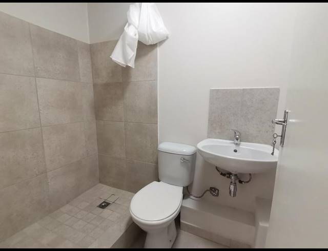 2 BEDROOM PROPERTY TO RENT IN BLACKHEATH INDUSTRIAL